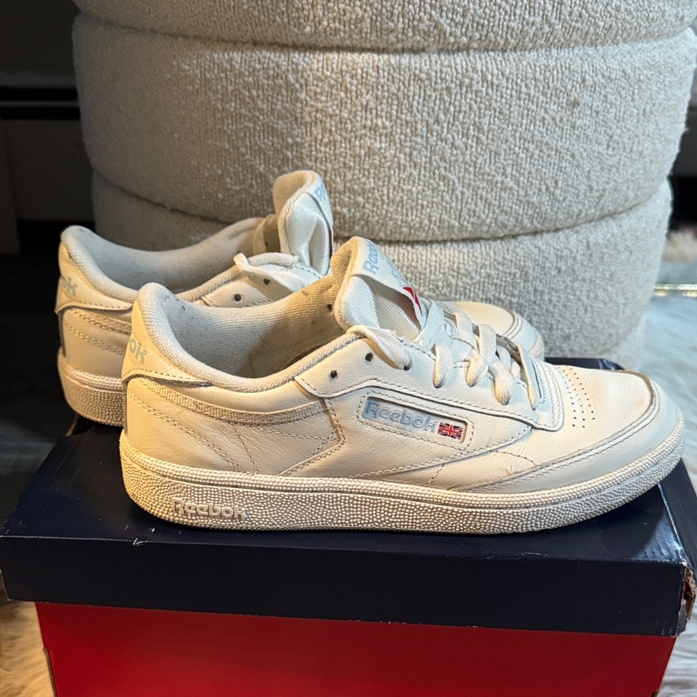 Reebok Cream Tennis Shoes
